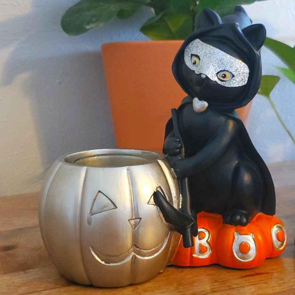 COPY - Yankee Candle Halloween Sophia the Cat